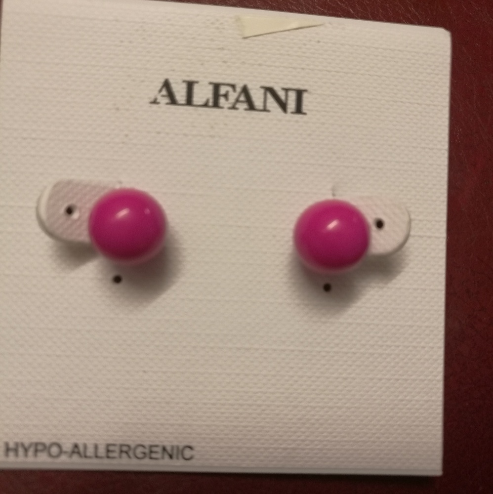 Alfani Hypo-Allergenic earring